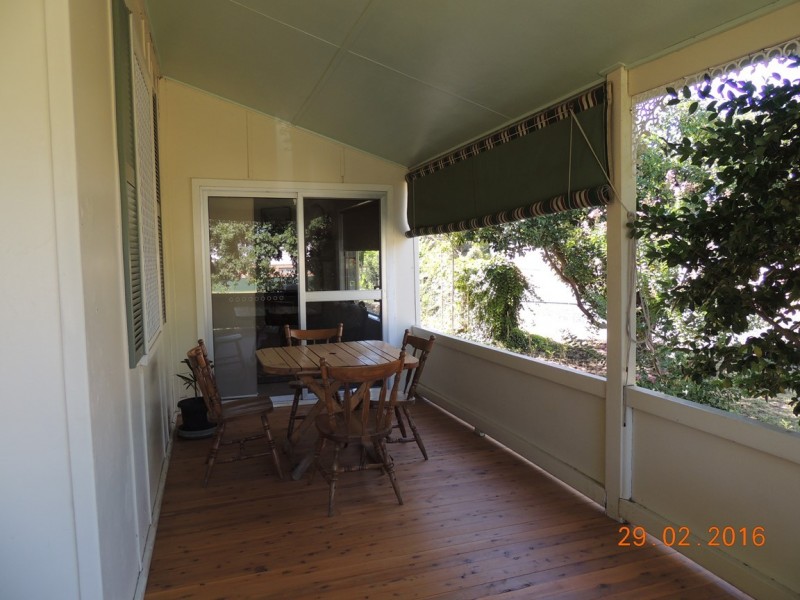 37 Knight St, Coonabarabran NSW 2357