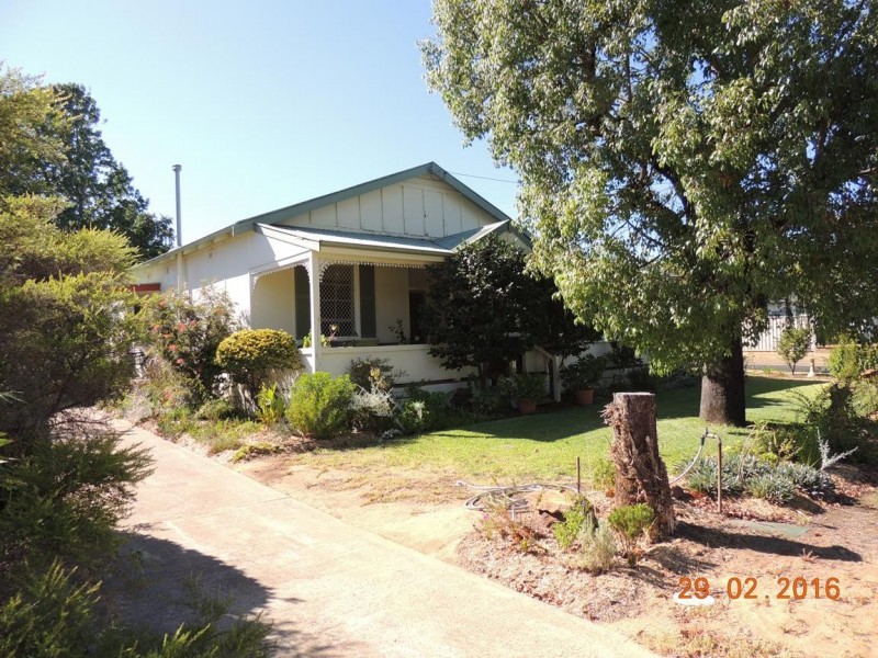 37 Knight St, Coonabarabran NSW 2357