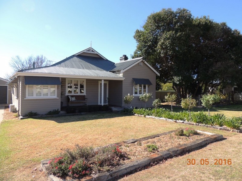 7 George St, Coonabarabran NSW 2357