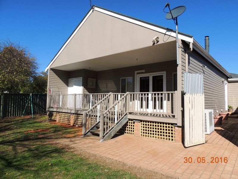 7 George St, Coonabarabran NSW 2357