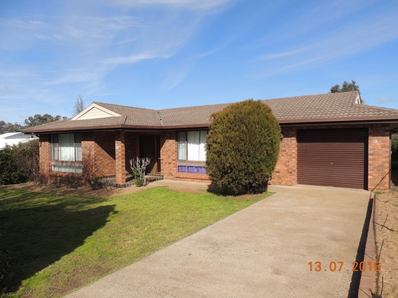 28 North St, Coonabarabran NSW 2357