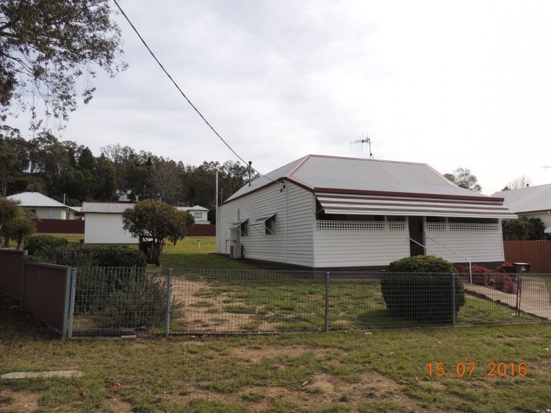 8A Camp St, Coonabarabran NSW 2357