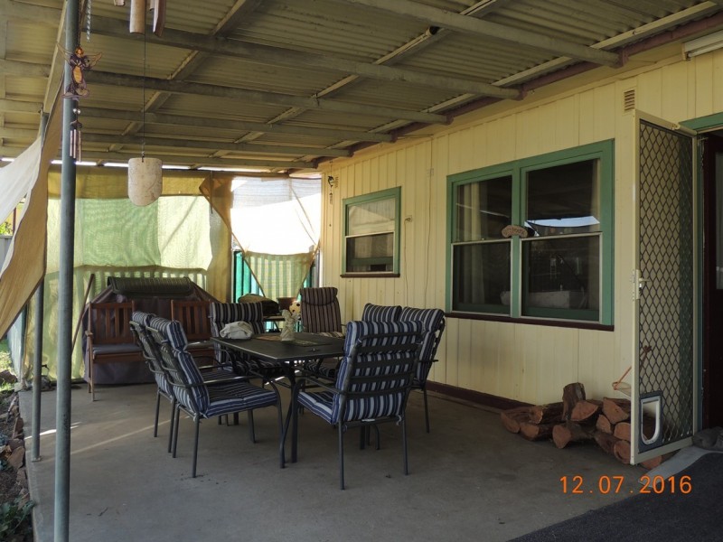 14 Edwards St, Coonabarabran NSW 2357
