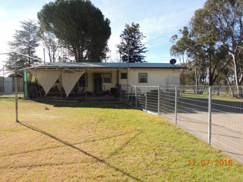 14 Edwards St, Coonabarabran NSW 2357
