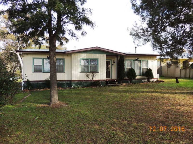 14 Edwards St, Coonabarabran NSW 2357