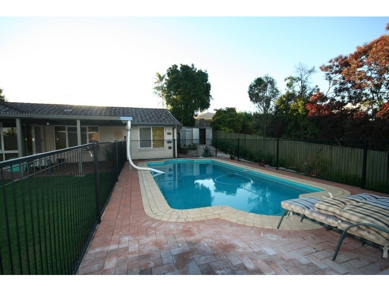 Sinnamon Park QLD 4073