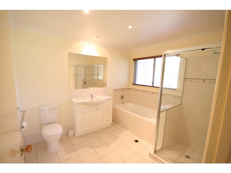 Mount Ommaney QLD 4074