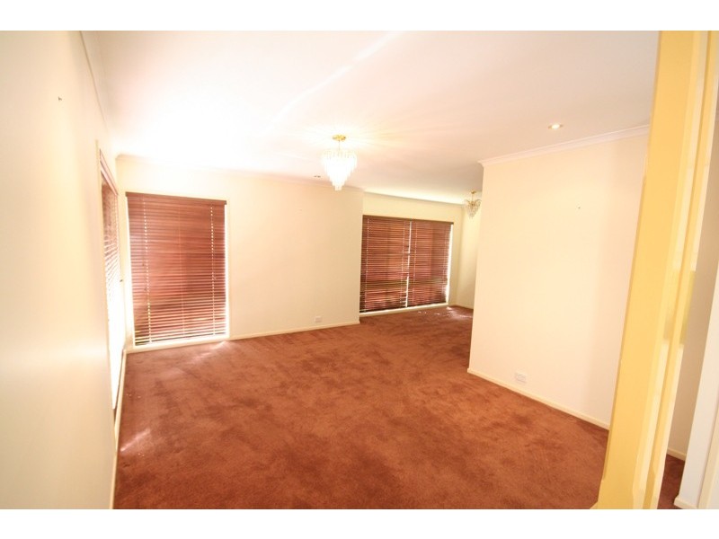 Mount Ommaney QLD 4074