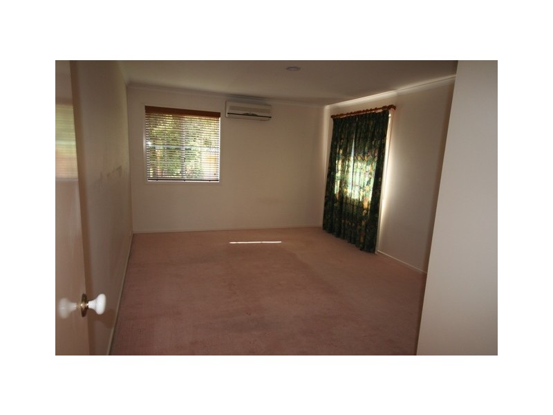 Sinnamon Park QLD 4073