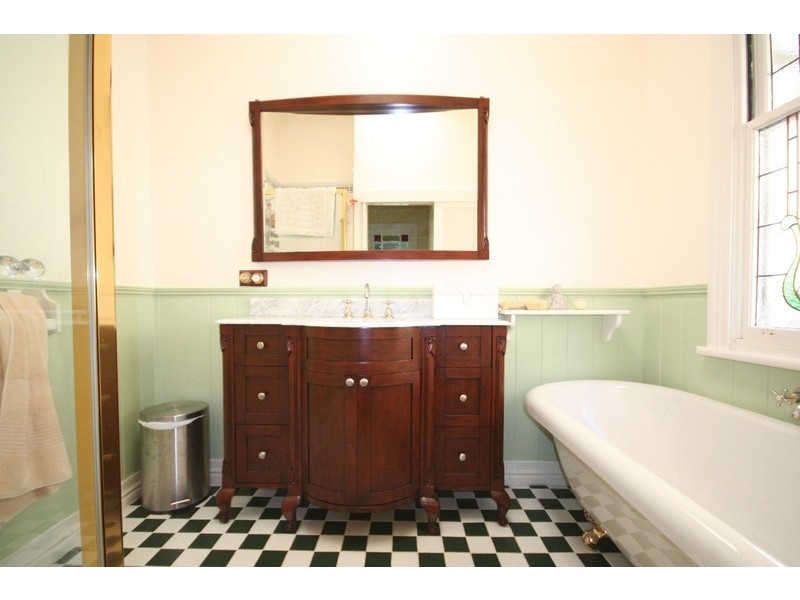 East Brisbane QLD 4169