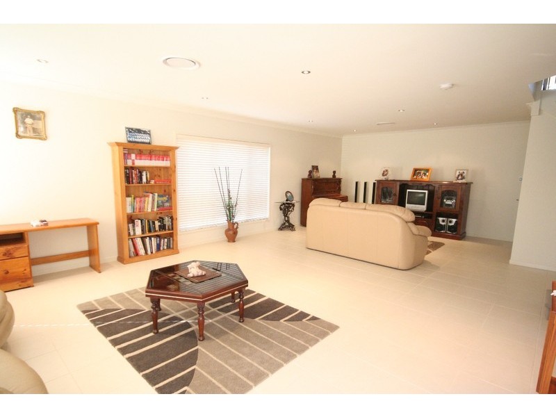 Sinnamon Park QLD 4073