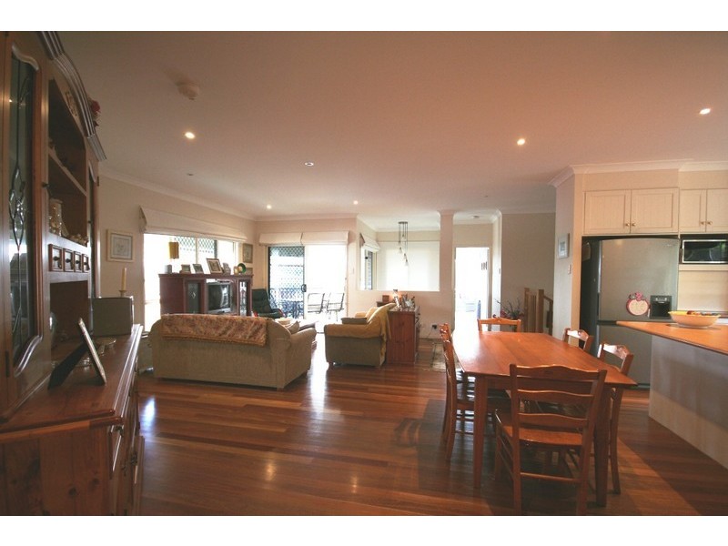 7 Amadeus Place, Westlake QLD 4074