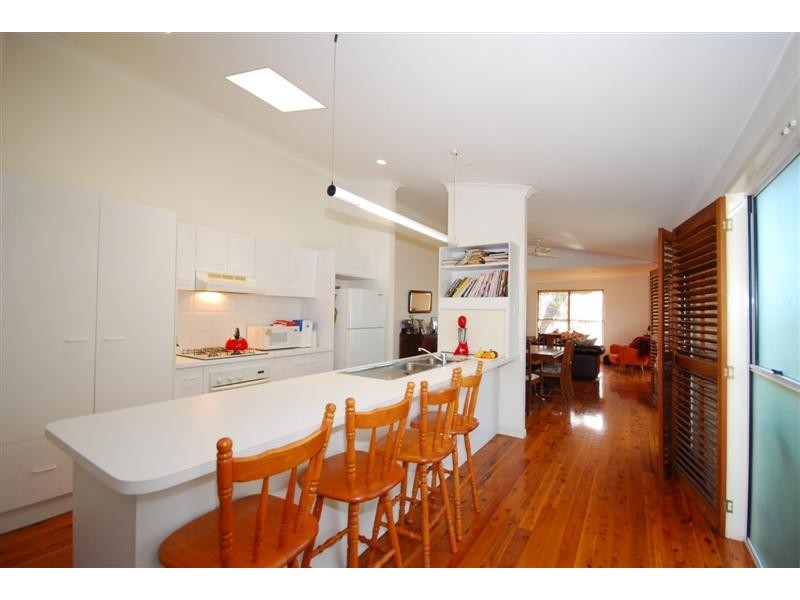 28 Kintore Street, Annerley QLD 4103