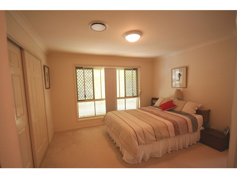 5  Swallow Place, Sinnamon Park QLD 4073