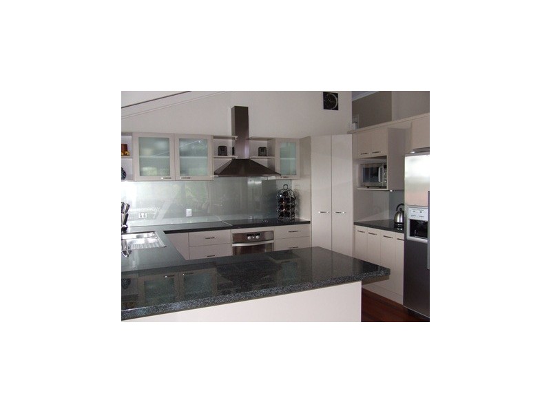 Mount Ommaney QLD 4074