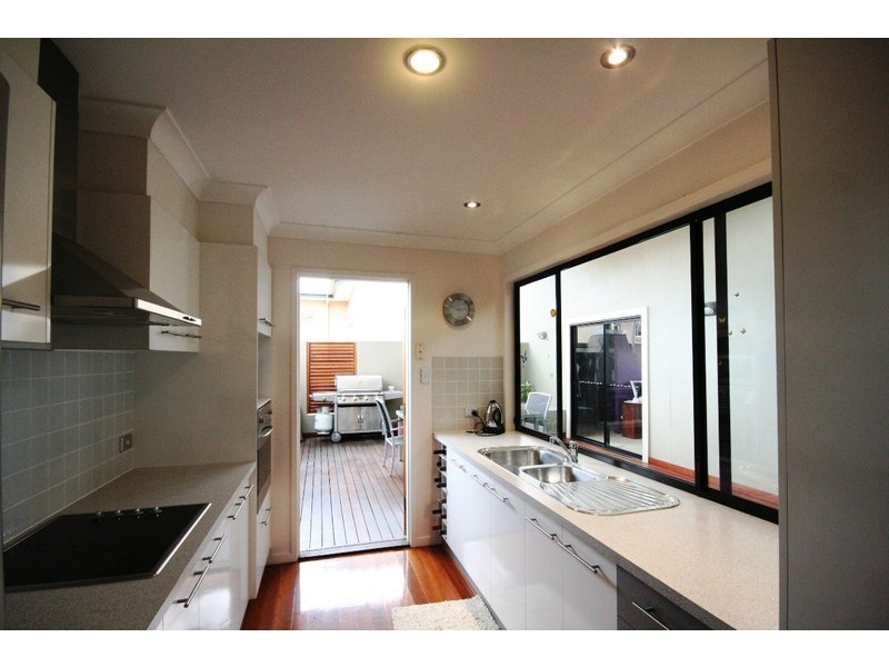 6 Ash Court, Carindale QLD 4152