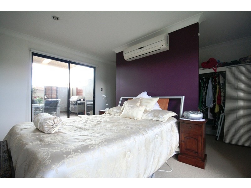 6 Ash Court, Carindale QLD 4152