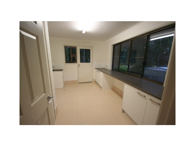 Mount Ommaney QLD 4074
