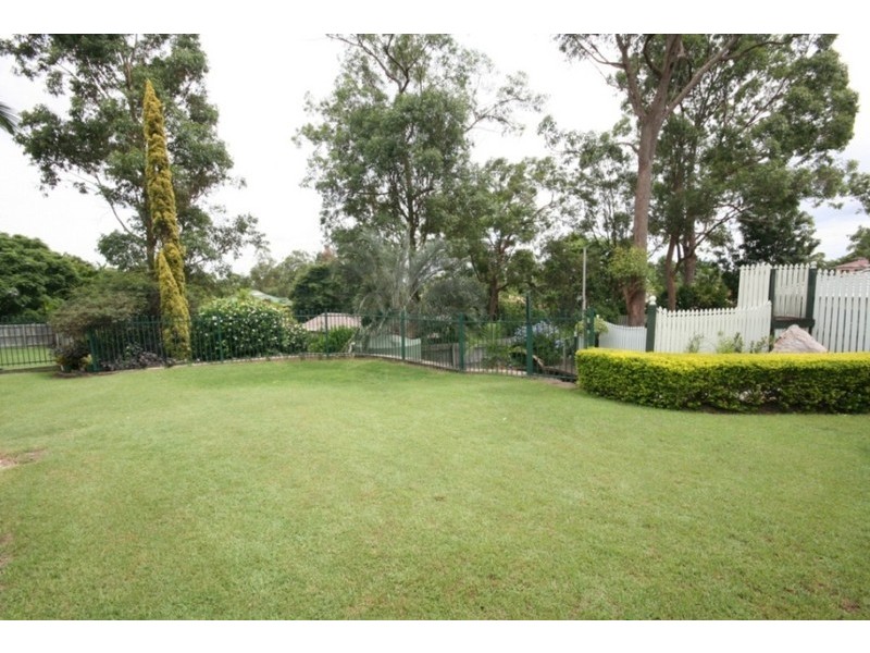 Sinnamon Park QLD 4073