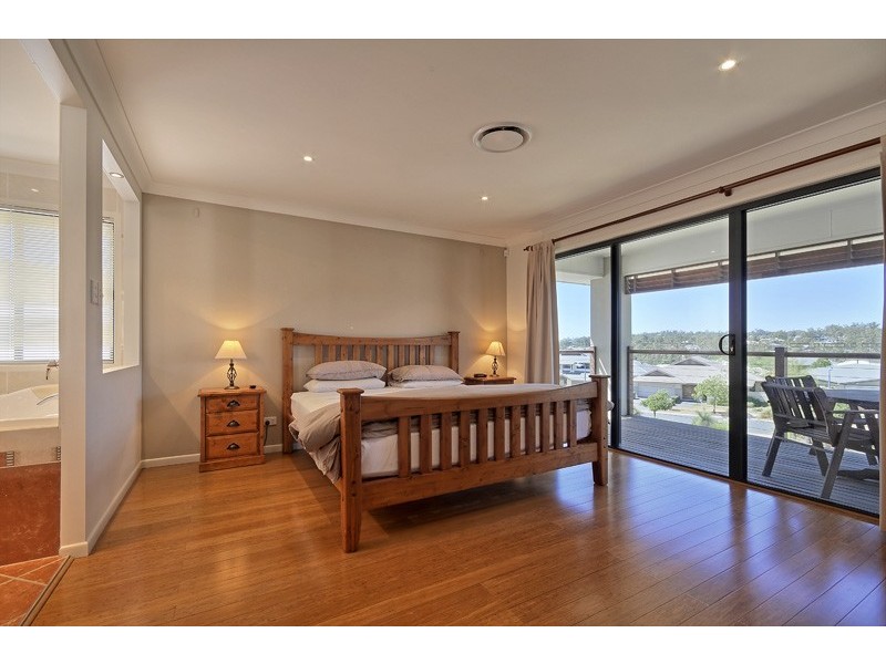 Sinnamon Park QLD 4073