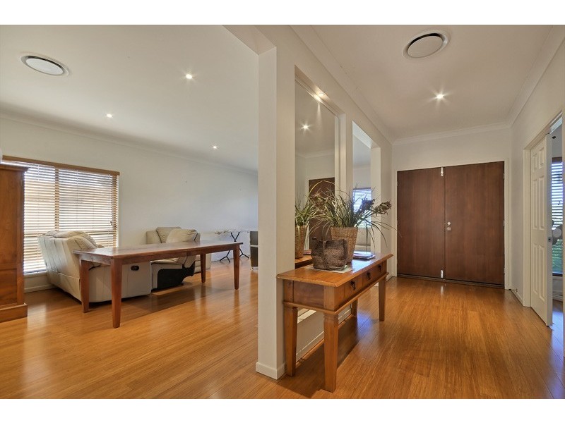 Sinnamon Park QLD 4073