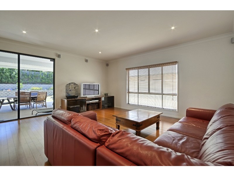 Sinnamon Park QLD 4073