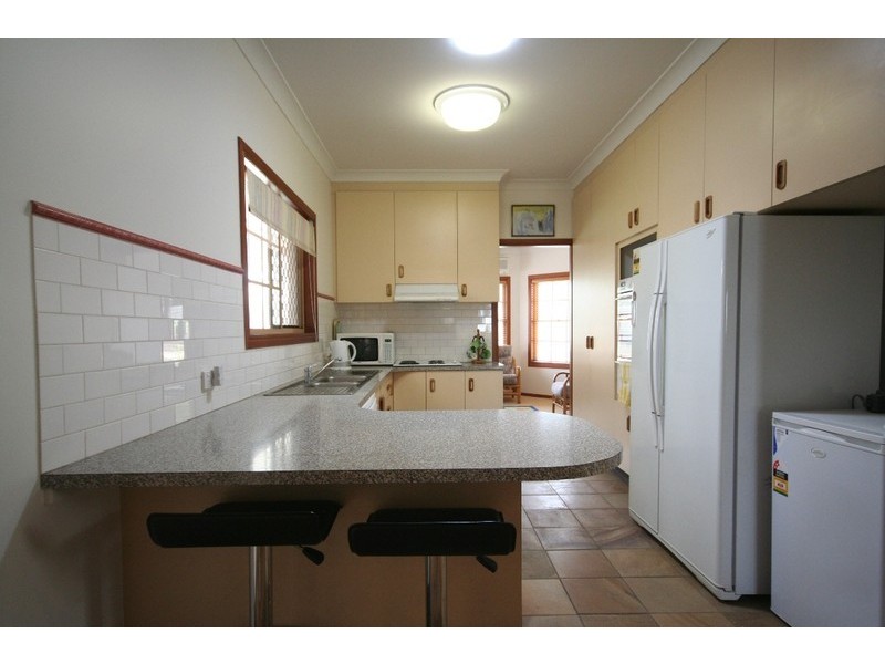 Seventeen Mile Rocks QLD 4073