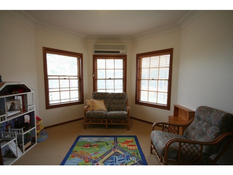 Seventeen Mile Rocks QLD 4073