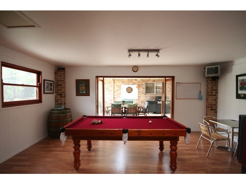 Seventeen Mile Rocks QLD 4073