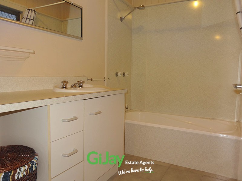 77 Perkins St, Upper Mount Gravatt QLD 4122