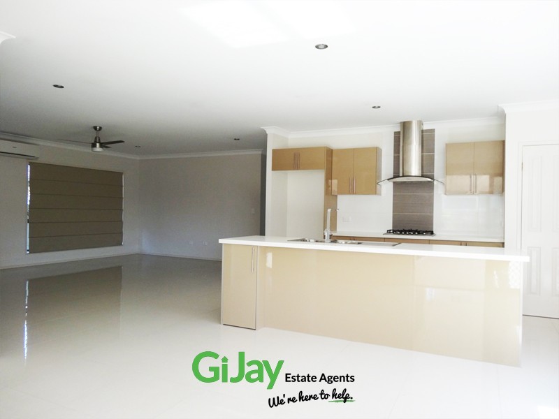 29 Orangetip Cres, Calamvale QLD 4116