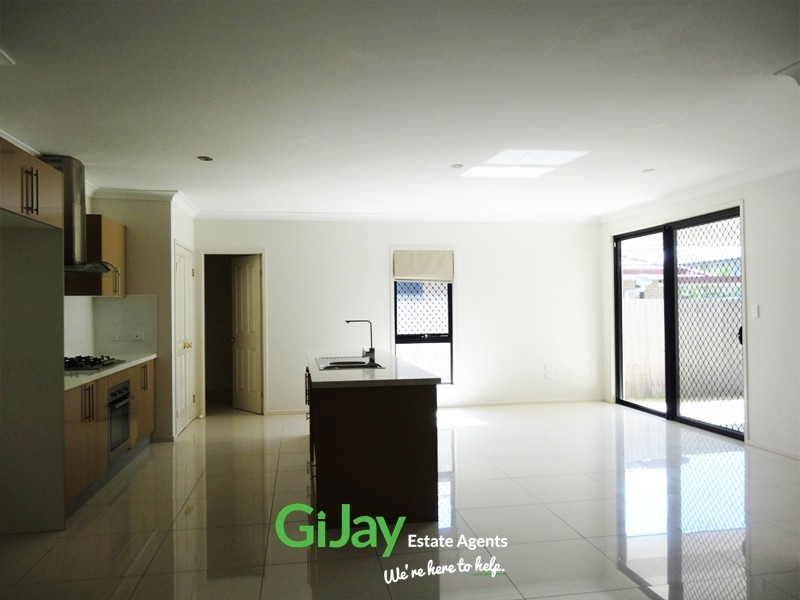 29 Orangetip Cres, Calamvale QLD 4116