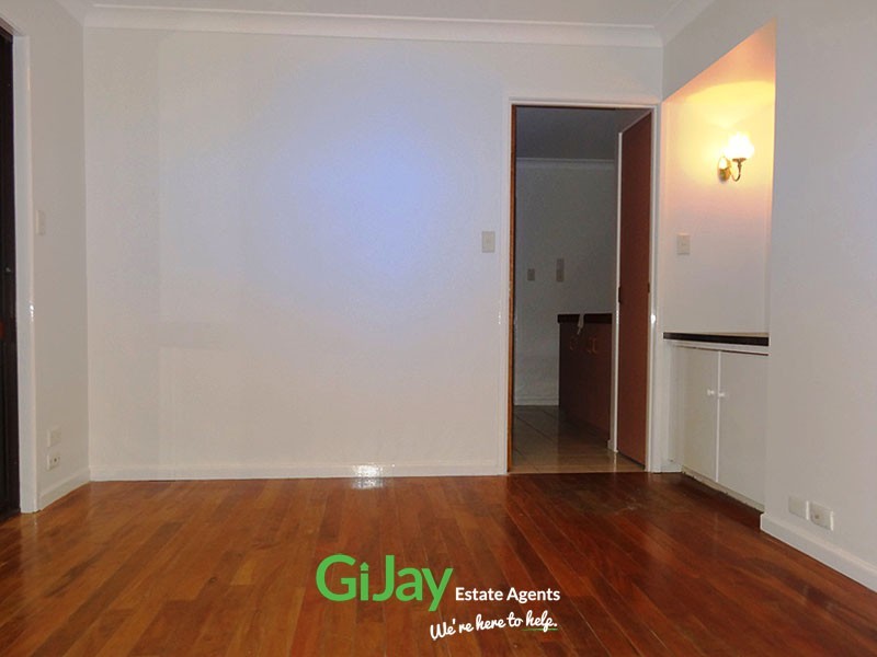 10 Chicago St, Robertson QLD 4109