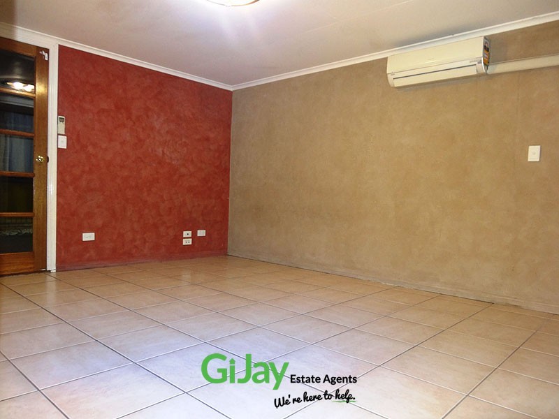 10 Chicago St, Robertson QLD 4109