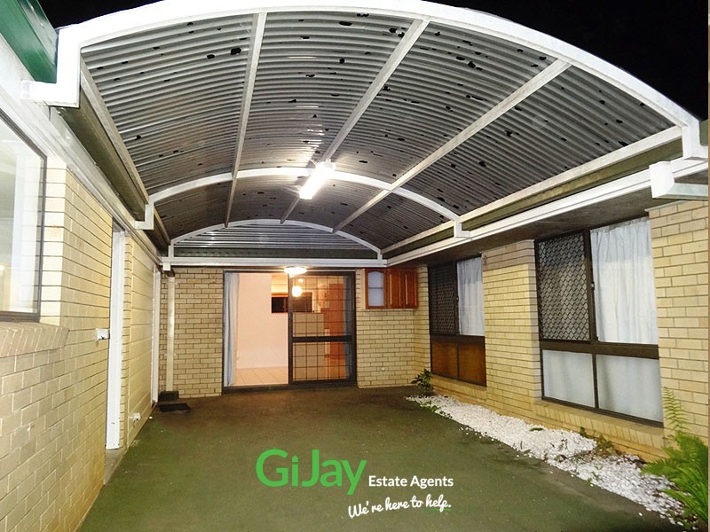 10 Chicago St, Robertson QLD 4109
