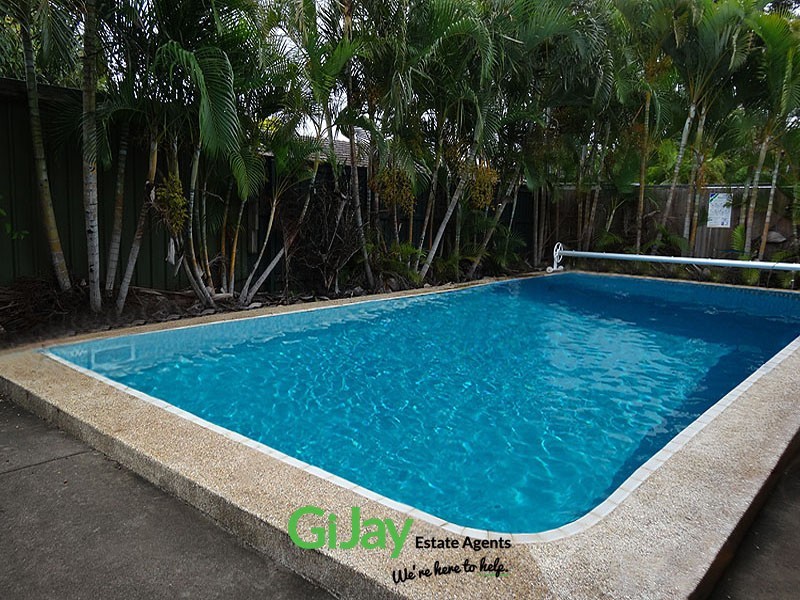 10 Chicago St, Robertson QLD 4109