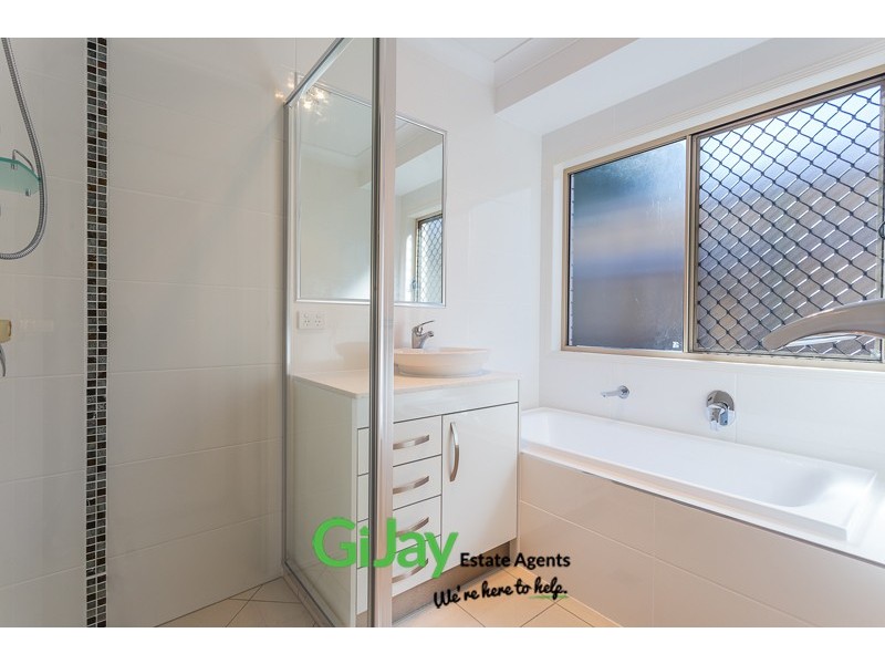 63 Tuckett Rd, Salisbury QLD 4107