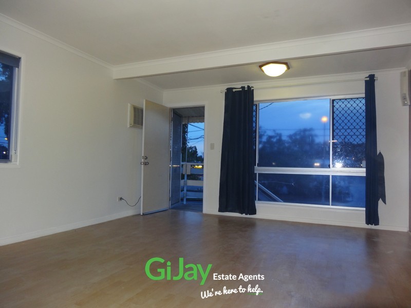 32 Waratah Dr, Crestmead QLD 4132
