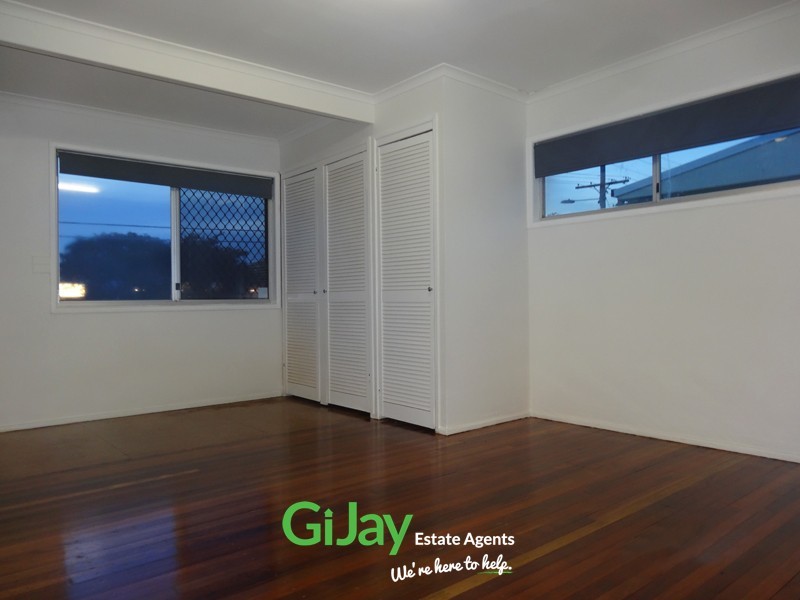 32 Waratah Dr, Crestmead QLD 4132