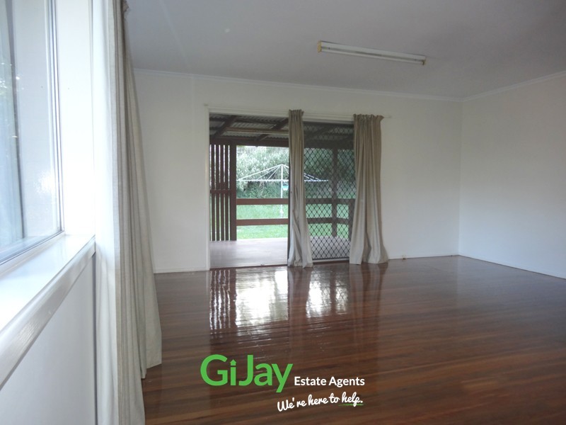 911 Cavendish Rd, Mount Gravatt East QLD 4122