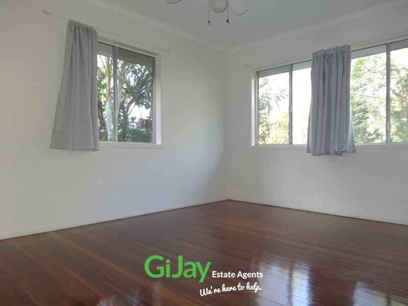 911 Cavendish Rd, Mount Gravatt East QLD 4122