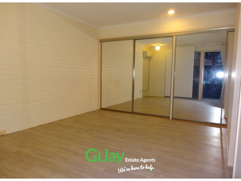 2/3 Fulton St, Wishart QLD 4122