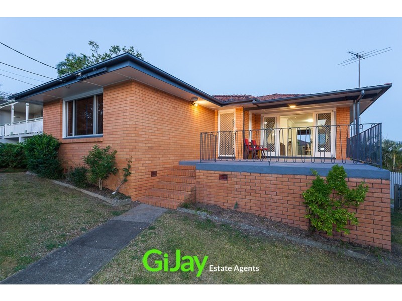 7 Cresthaven Dr, Mansfield QLD 4122