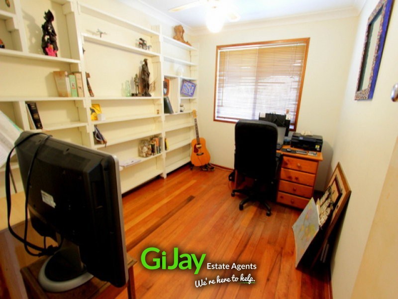 128 Mayes Ave, Kingston QLD 4114