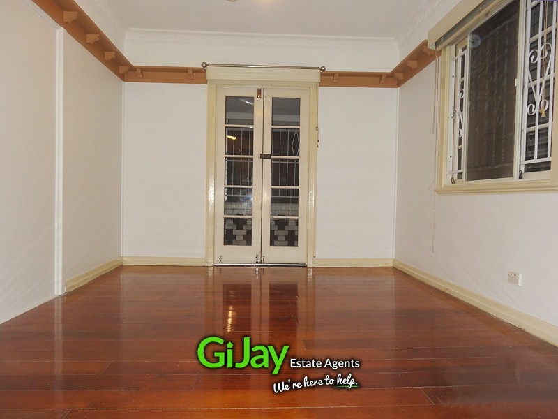 12 Rise St, Mount Gravatt East QLD 4122