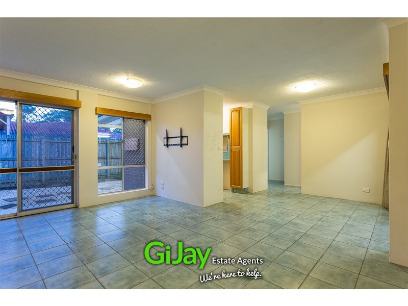 4 Kidd St, Robertson QLD 4109