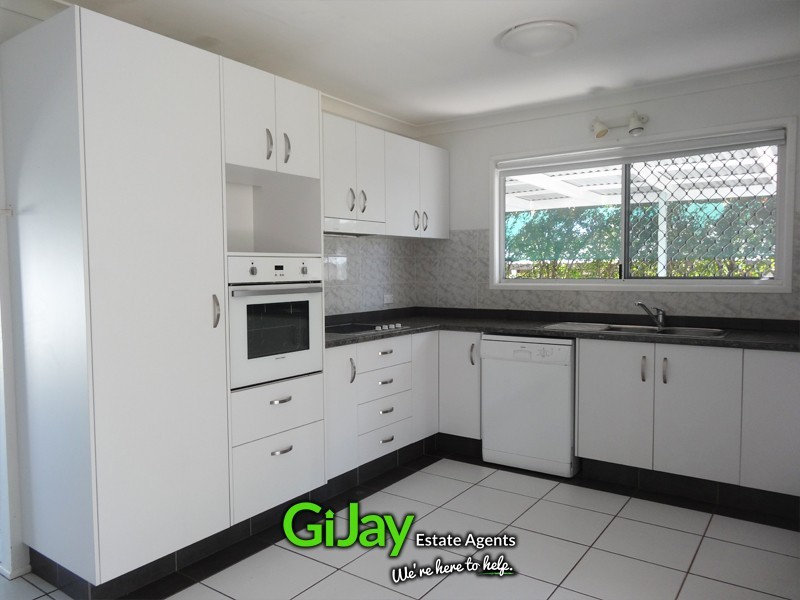 9 Oakdale St, Browns Plains QLD 4118