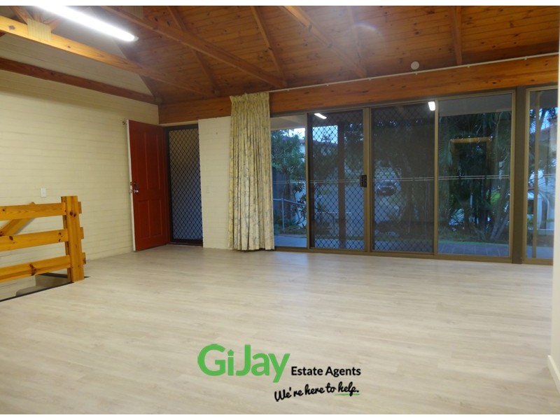 2/3 Fulton St, Wishart QLD 4122