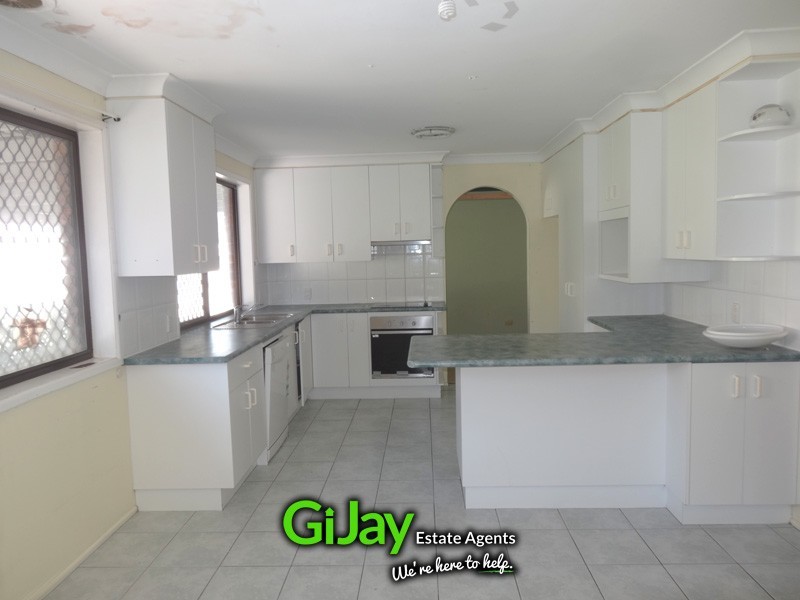 479 Warrigal Rd, Eight Mile Plains QLD 4113