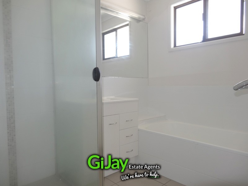 479 Warrigal Rd, Eight Mile Plains QLD 4113